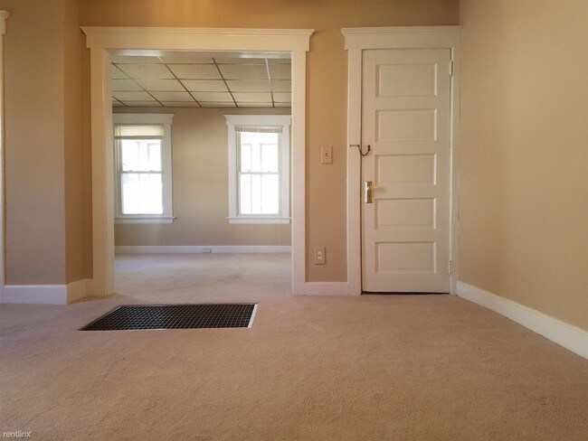 Foto del edificio - 2 br, 2 bath House - 33 Willard Street