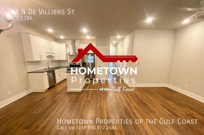 Foto del edificio - Beautiful Townhome Downtown Pensacola