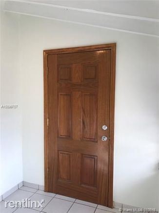 Foto del edificio - 2 br, 1 bath House - 13 Northwest 22nd Avenue