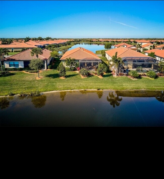 Building Photo - 23679 Waverly Cir