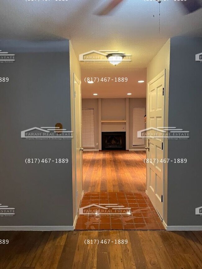 Foto del edificio - Two bedroom Two bath Condo in Woodhaven, e...