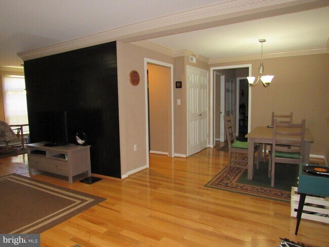 Foto del edificio - 3354 Woodburn Rd