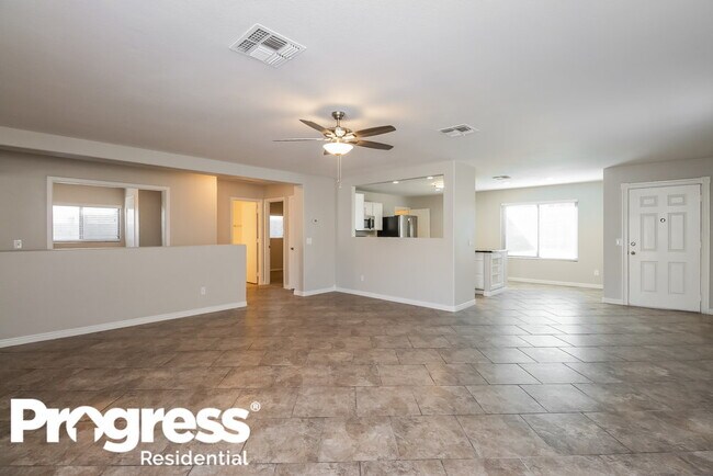 Foto del edificio - 11774 W Windrose Ave
