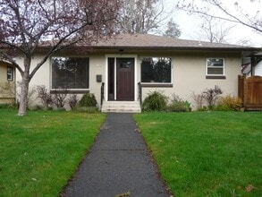 Building Photo - 1555 NW Awbrey Rd