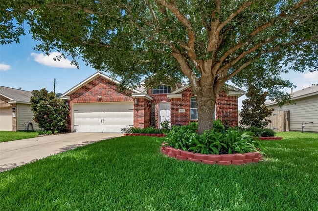 Foto del edificio - 16123 Duck Tail Ln