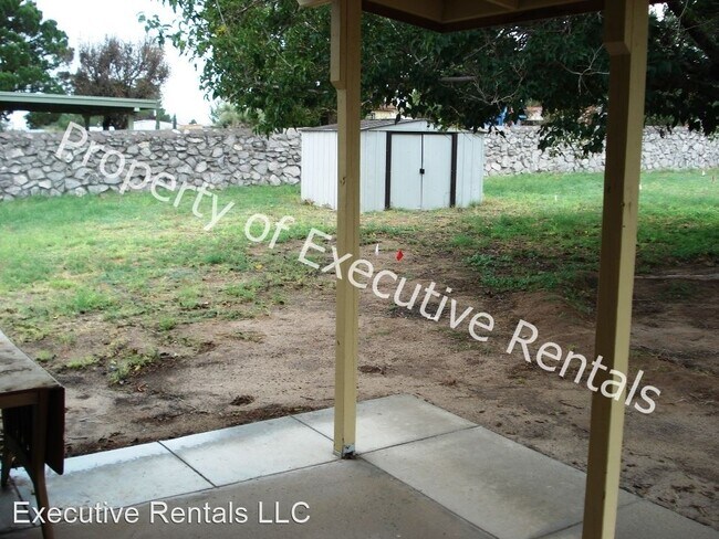 Building Photo - 2 br, 1 bath House - 4908 Skyview Lane