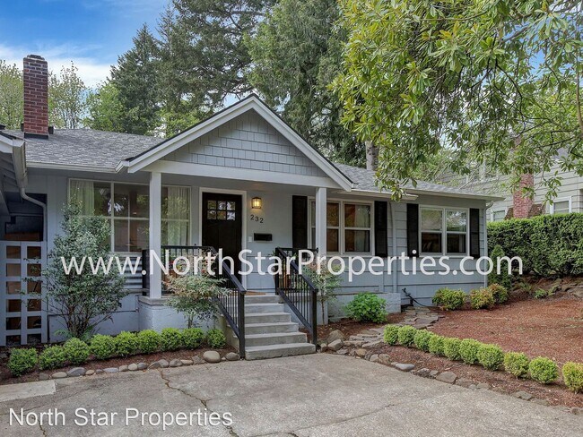 Building Photo - 4 br, 2 bath House - 232 6th St