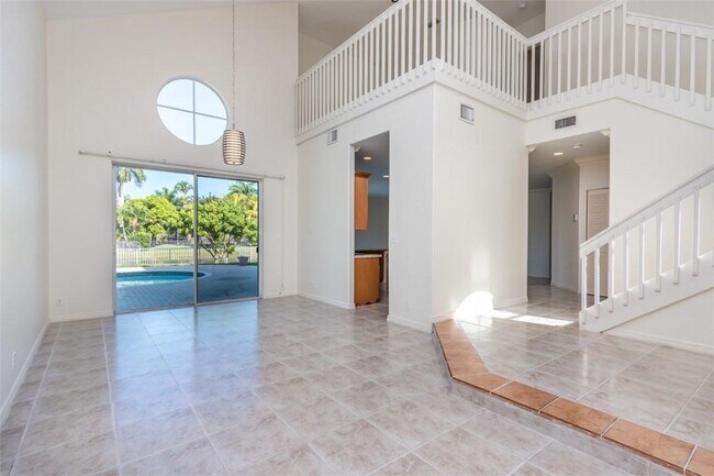 Foto del edificio - 18115 NW 15th Ct