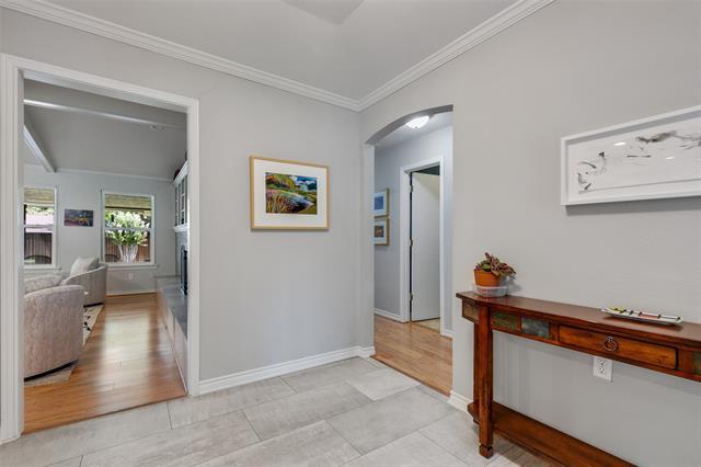 Building Photo - 3843 Regent Dr