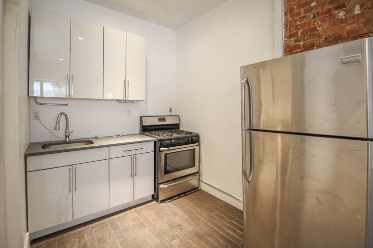 Foto principal - 1238 Bedford Ave