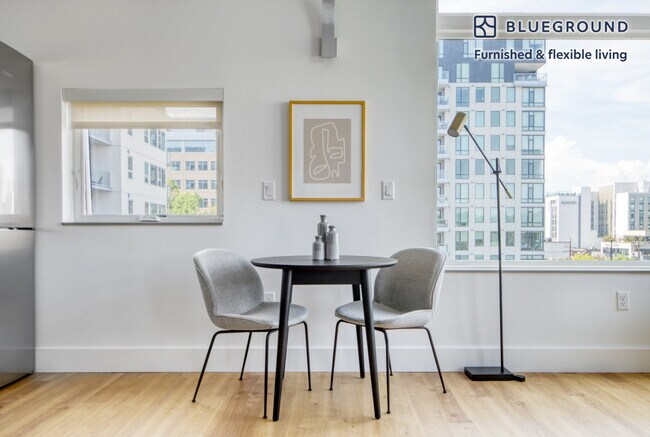 Foto del edificio - 135 Adams St