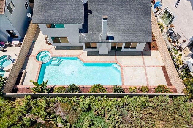 Foto del edificio - 18282 Fieldbury Ln