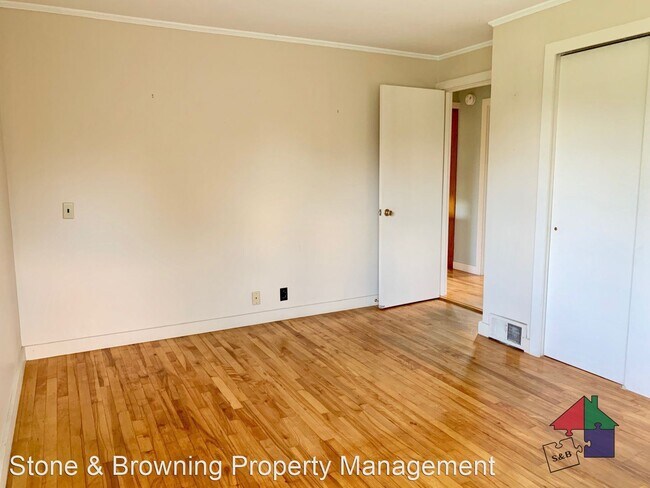 Building Photo - 2 br, 1 bath House - 1349 Hill St Ext