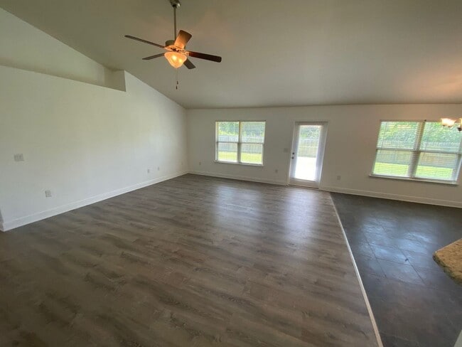 Building Photo - Gulf Breeze - Bay Ridge Park - 4 bedroom, 2 bathroom