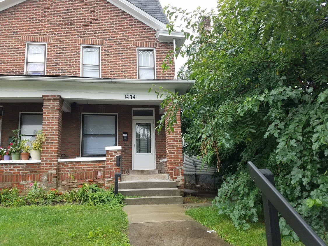 Primary Photo - 1474 Summit St