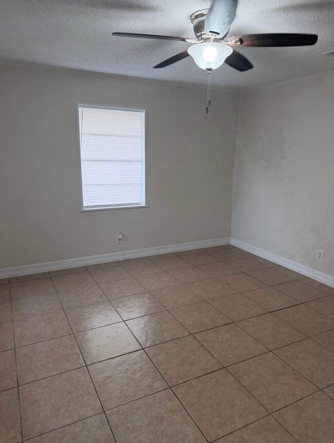 Building Photo - 3616 Ave D