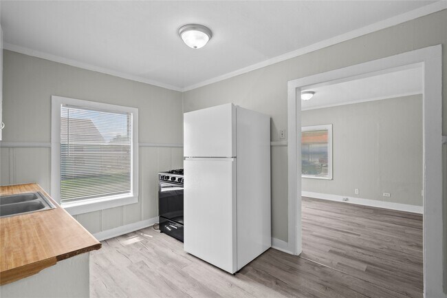 Foto del edificio - 331 9th St N