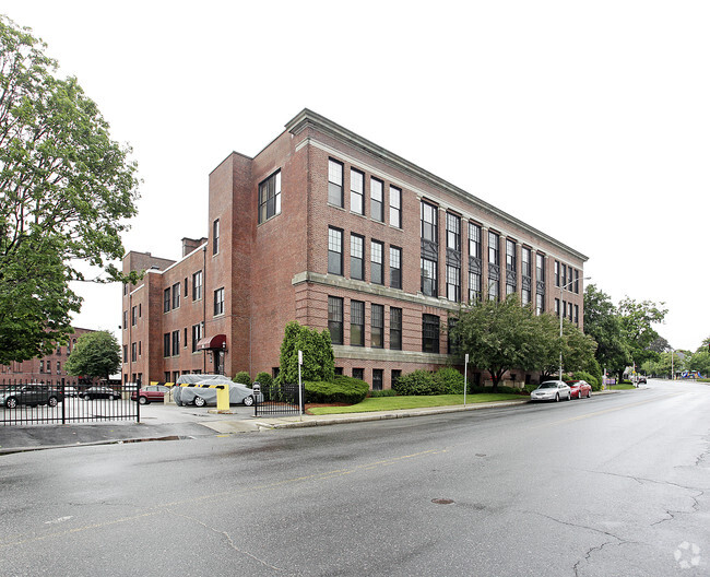 Primary Photo - North High Gardens