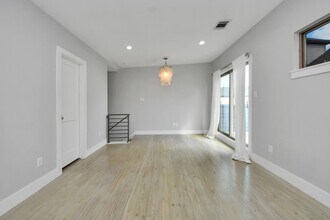 Building Photo - 1708 Winter St