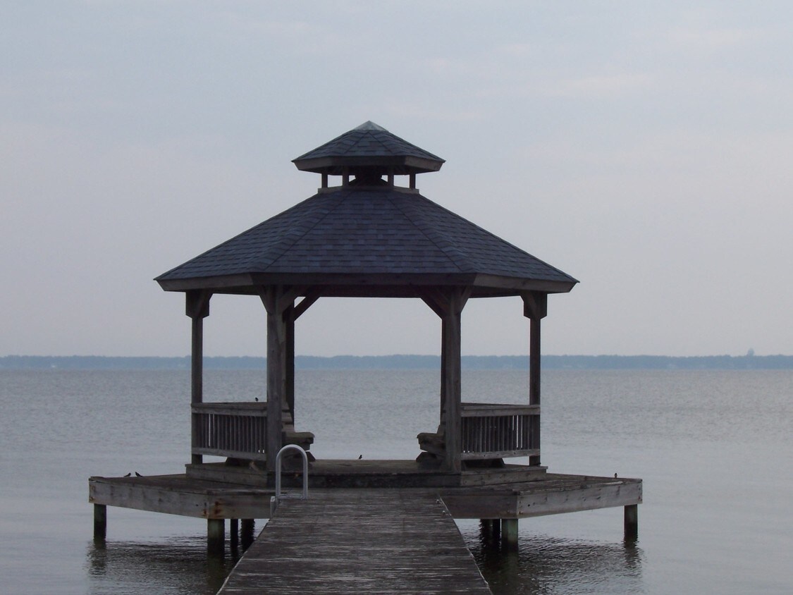 118 Parkers Landing Dr, Point Harbor, NC 27964 House Rental in Point