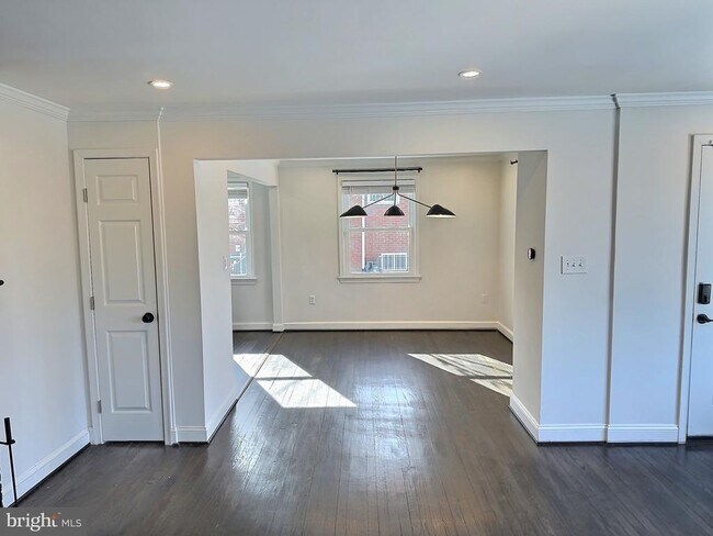 Foto del edificio - 2913 Fairlawn St