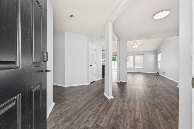 Foto del edificio - 1006 Post Oak Ct