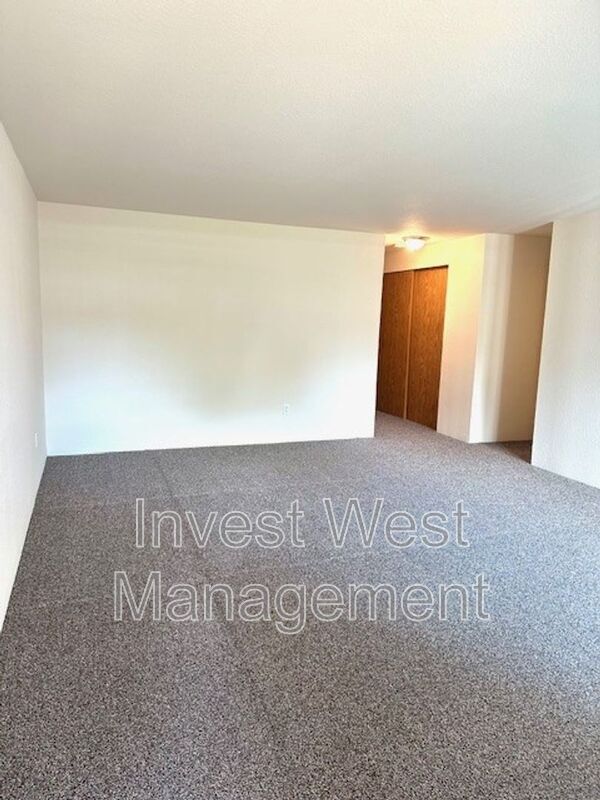 Foto del edificio - 1815 Kingsley Rd