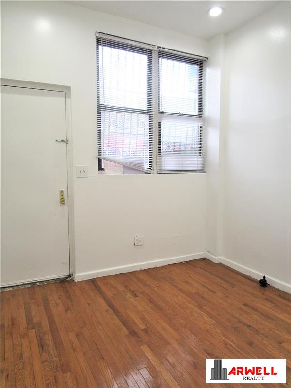 Primary Photo - 750 Washington Ave