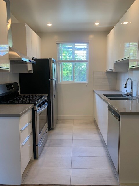 Foto principal - 11449 Venice Blvd