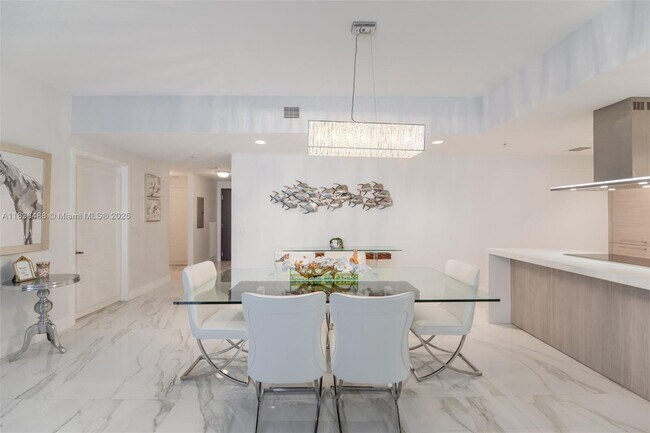 Foto del edificio - 17111 Biscayne Blvd