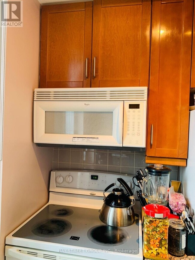 Photo du bâtiment - 60 Byng Ave