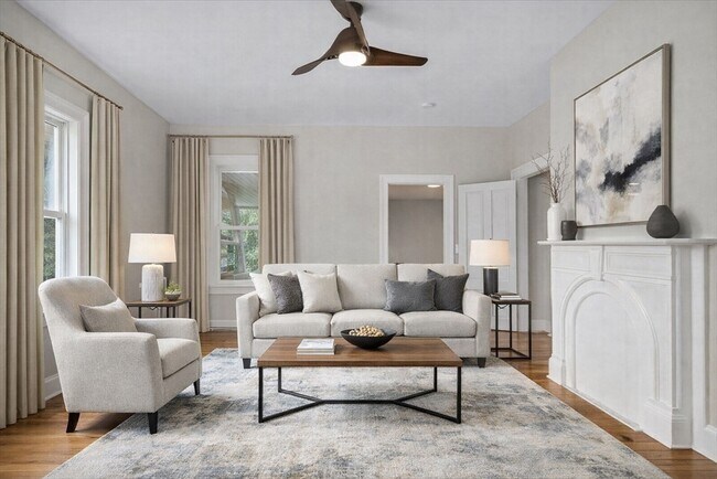 Building Photo - 35 Oak Ave