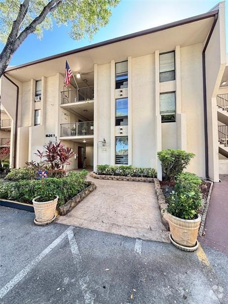 Building Photo - 6701 N University Dr
