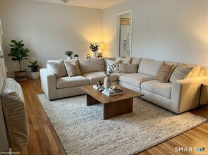 Building Photo - 1193 Hope St