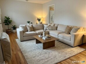 Building Photo - 1193 Hope St