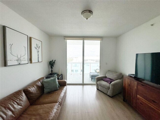 Foto del edificio - 1723 SW 2nd Ave