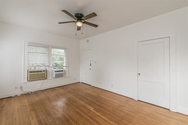 Building Photo - 3762 W 7th St