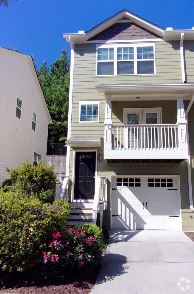 Liberty Park Townhomes Houses for Rent with a Garage Atlanta, GA 1