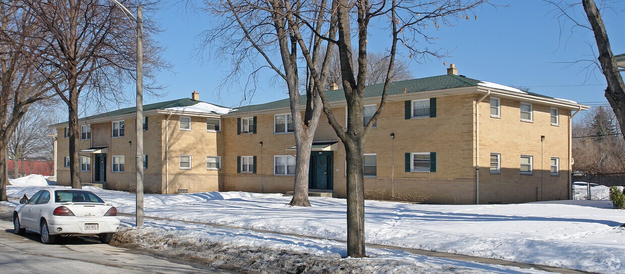 Primary Photo - 5440 N 83rd St