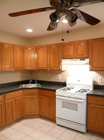 Primary Photo - 22 Highland Ave