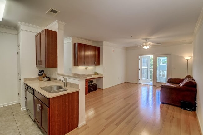 Foto del edificio - 1755 Central Park Rd