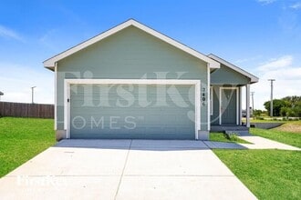 Building Photo - 2406 Sweet Olive