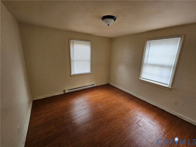 Foto del edificio - 1116 E 15th St