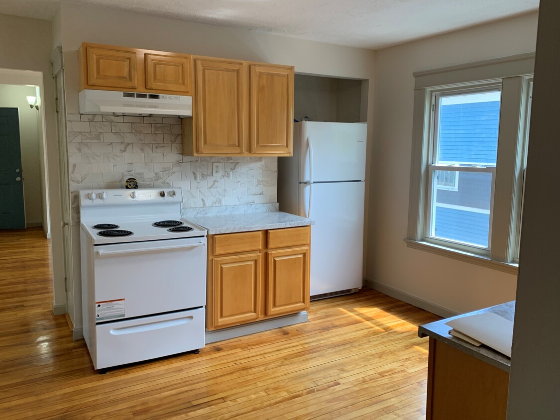 43 Hooper St Unit 3, Worcester, MA 01605 - Apartments at 43 Hooper St ...