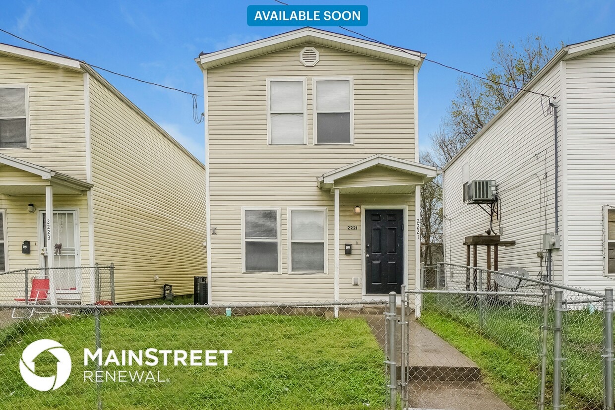 Primary Photo - 2221 St Louis Ave