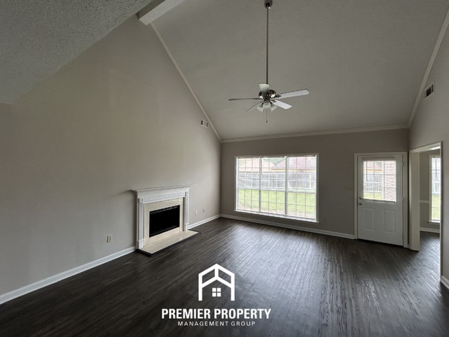 Photo - Massive 5BR/3BA Memphis Home with Vaulted Ceilings, Luxury Bath & 2-Car Garage!