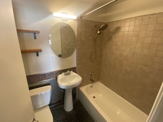 Building Photo - EPIC REA, INC.- Beautiful Noe Valley Remod...