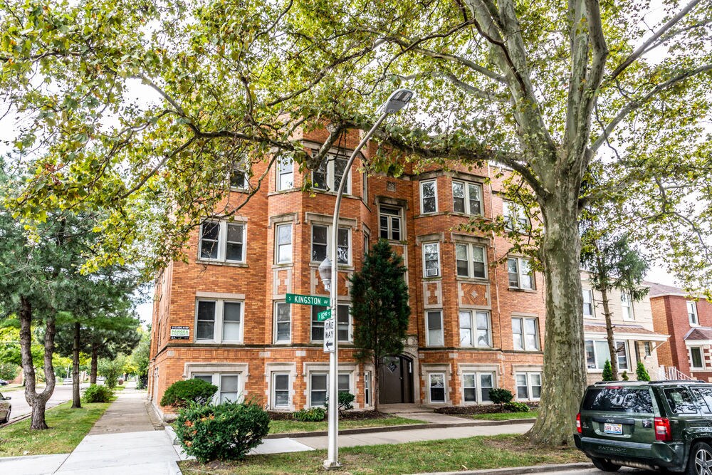 Foto principal - 8201 S Kingston Ave