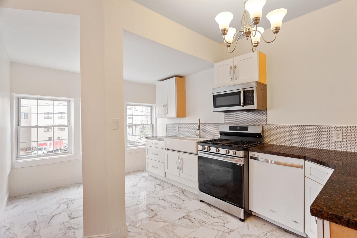 13 Baldwin Ave Unit 2, Journal Square, NJ 07306 Condo for Rent in