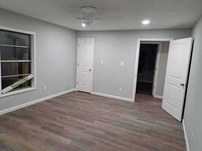 Building Photo - 1211 Grout St